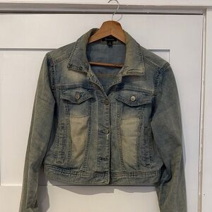 Versona Cropped Blue Denim Jacket